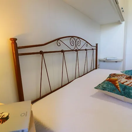 Aisha Vacation Feriehus Otranto